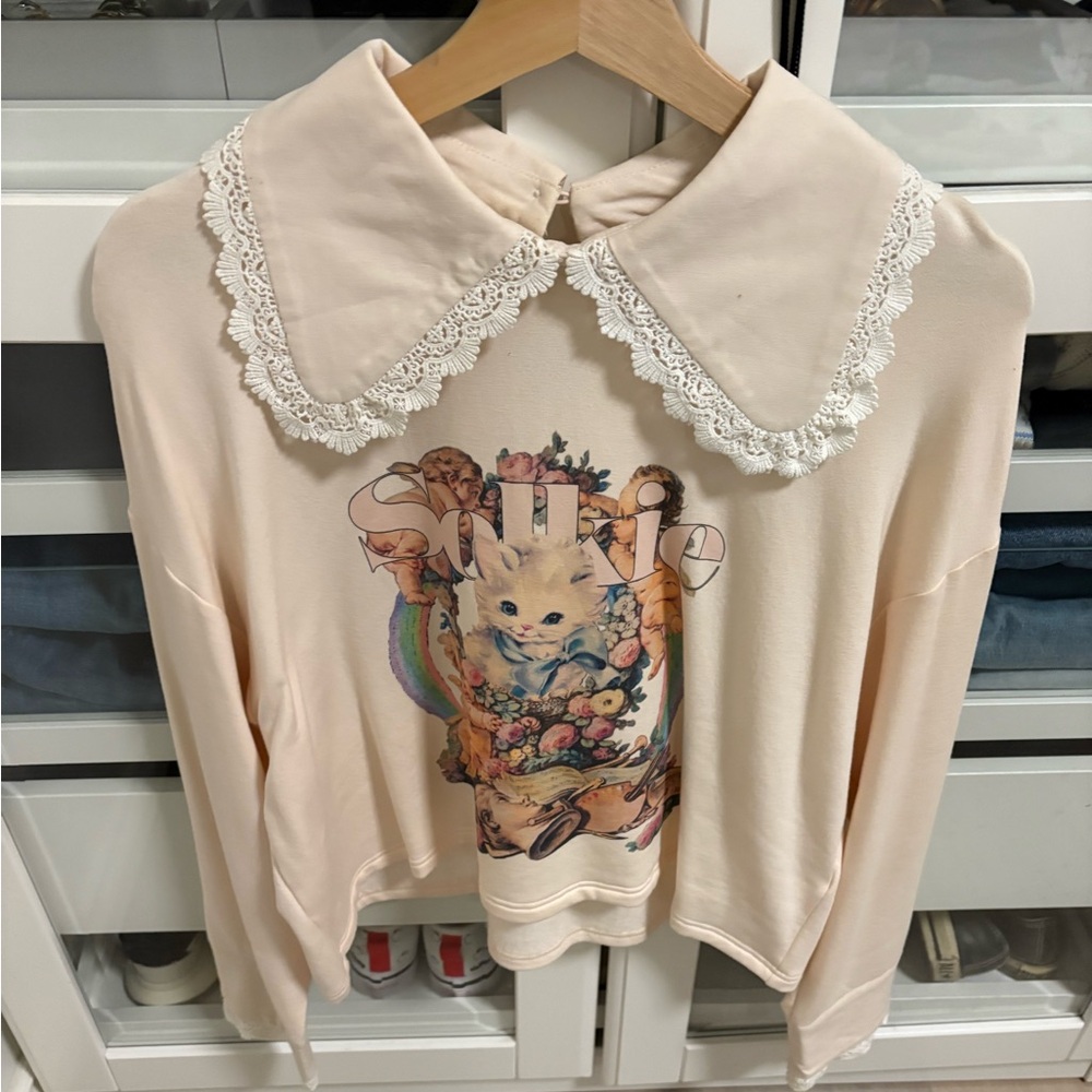 Selkie The Romantics Nostalgia sweater top size medium excellent condition